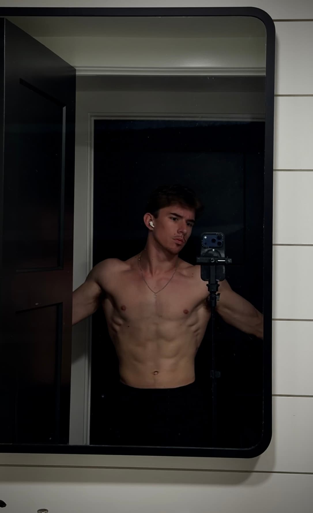 Will, mirror progress photo